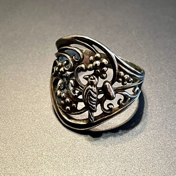 Jewelry - Thailand Bird & Grapes Sterling Silver Ring (size 6.5)